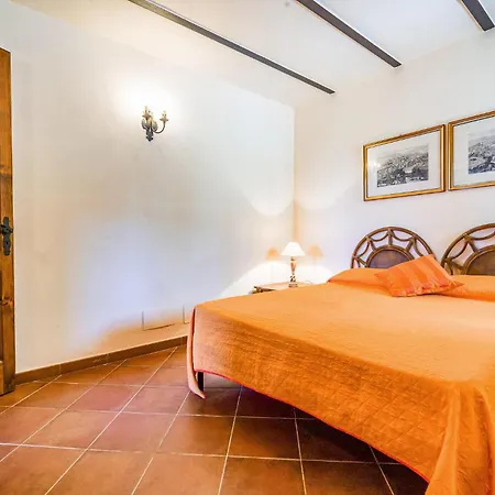 In Collesano Pa Appartamento Lascari